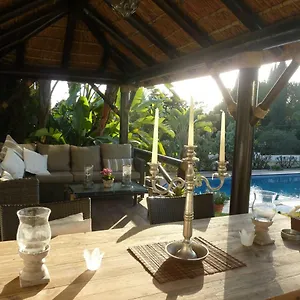 Couette-café Breeze Boutique Guest Rooms,, Marbellac